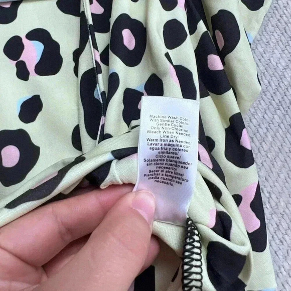 Venus Womens Lime Green Cheetah Puff Sleeve Crop Blouse Xs Faux Wrap Stretch - Picture 5 of 7